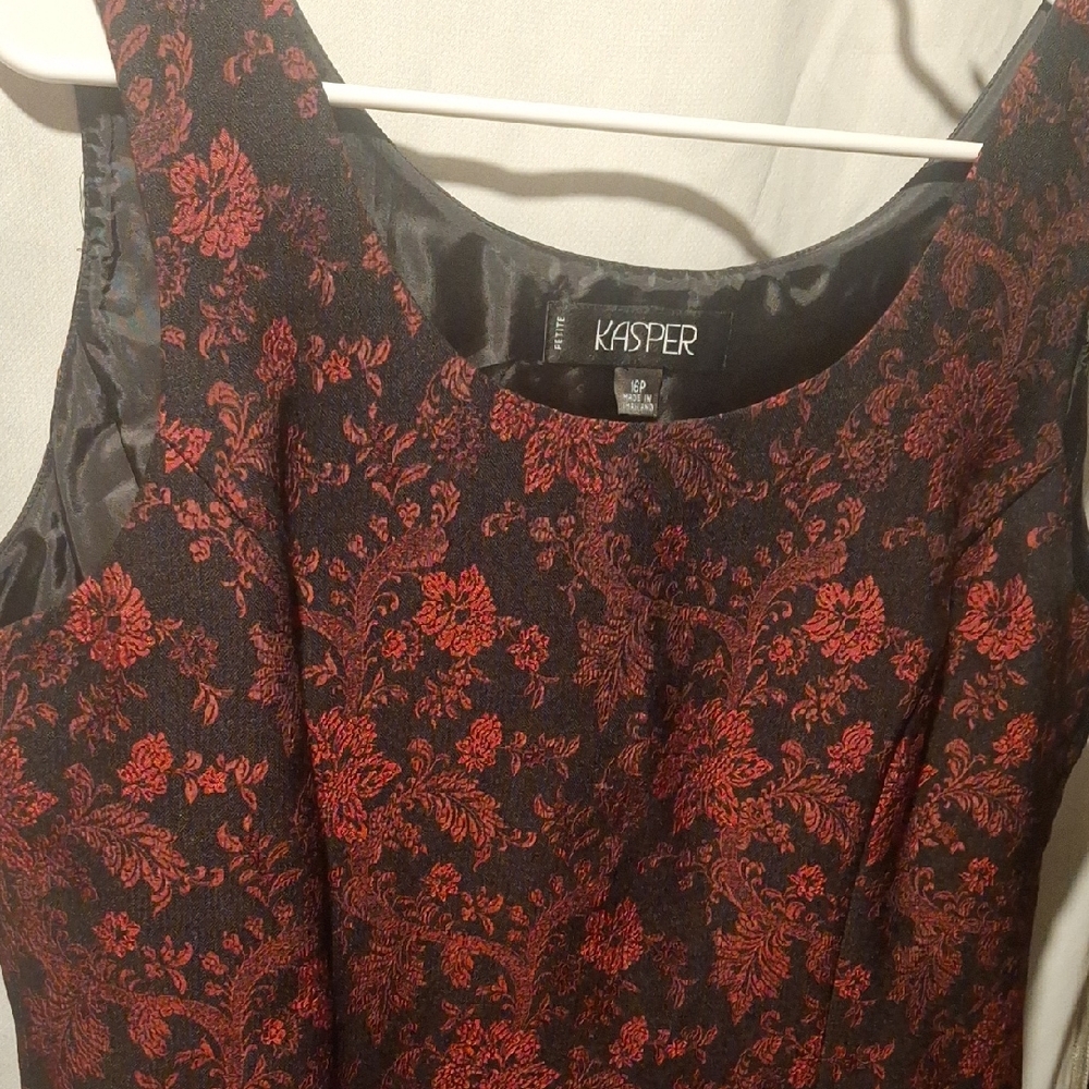 Kasper Black and Red Brocade Blusa Size16w